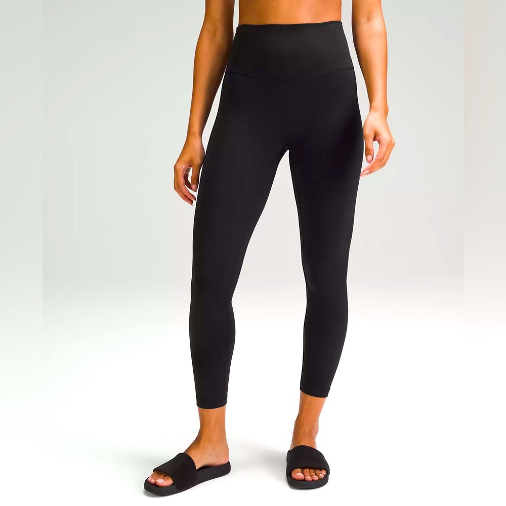 Lululemon Black leggings size 18. High rise 23” crop.
